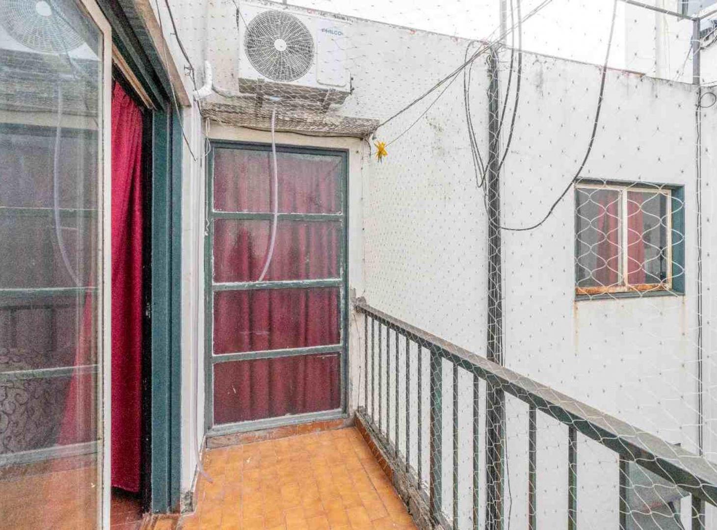 Foto de Duplex a reciclar en Balvanera Apto Credito, imagen 4