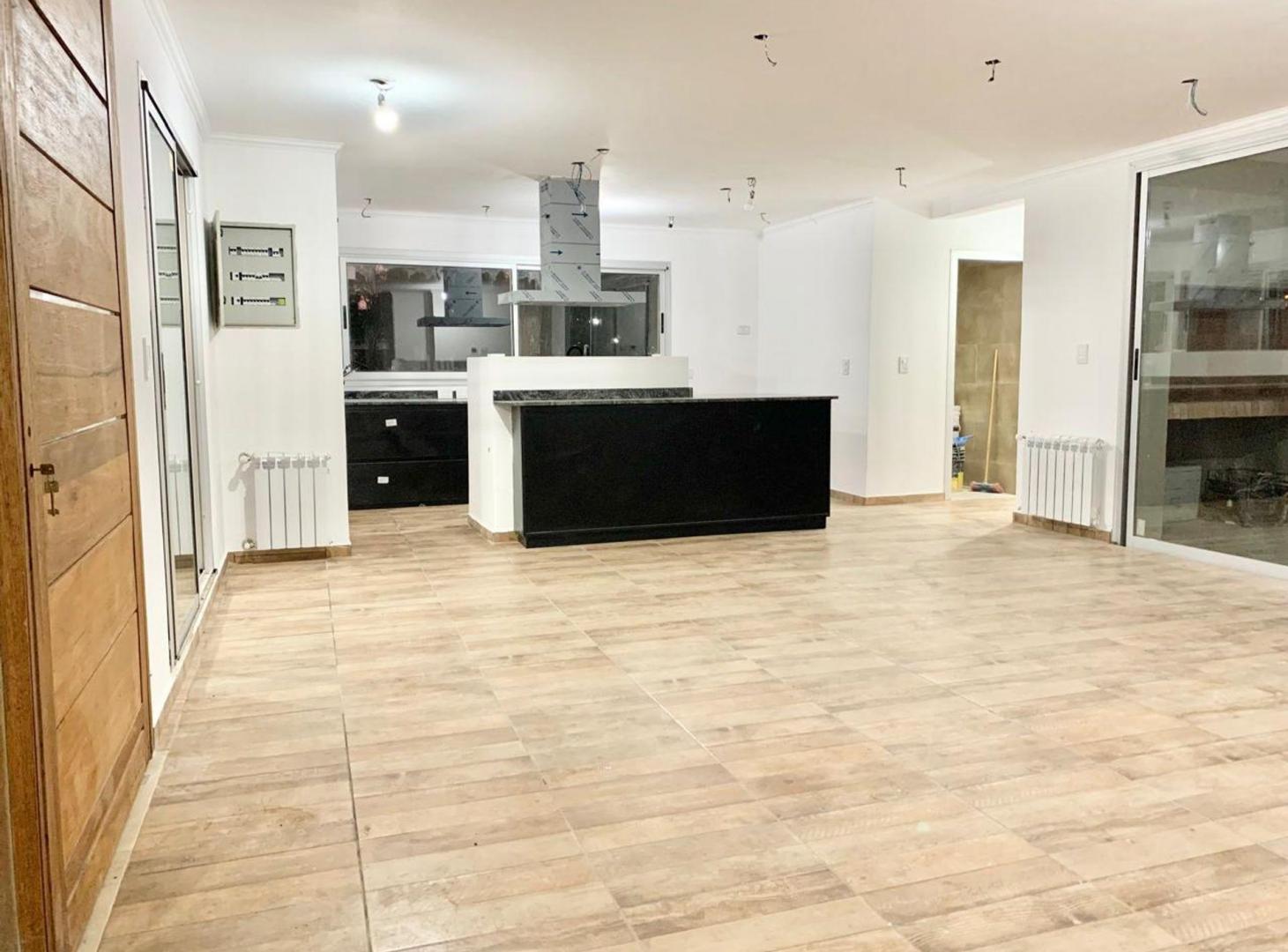 Foto de VENTA CASA A ESTRENAR EN MIRALAGOS, imagen 2