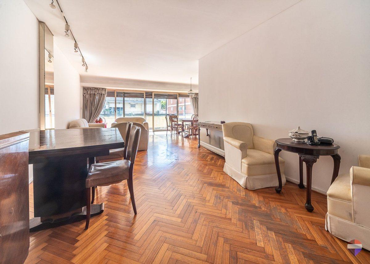 Foto de VENTA DEPARTAMENTO PISO ALTO 4 AMBIENTES PALERMO, imagen 2