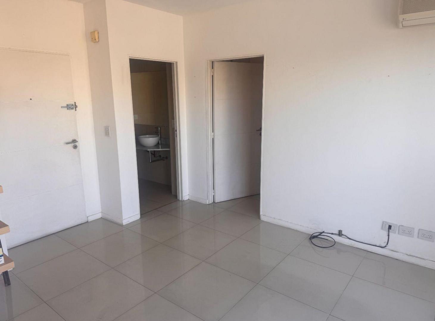 Foto de Venta 2 amb. Balcon Terraza. Recoleta, imagen 1