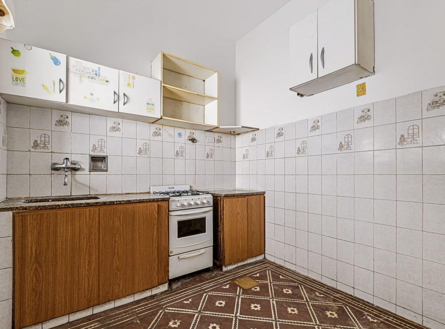 Foto de VENTA CASA 4 AMB CON TERRAZA Y PATIO VILLA LURO, imagen 2