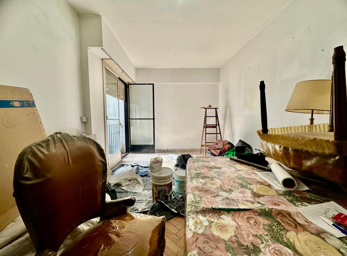 Foto de VENTA 3 AMBIENTES PARQUE CHACABUCO A RENOV. LUMIN., imagen 2