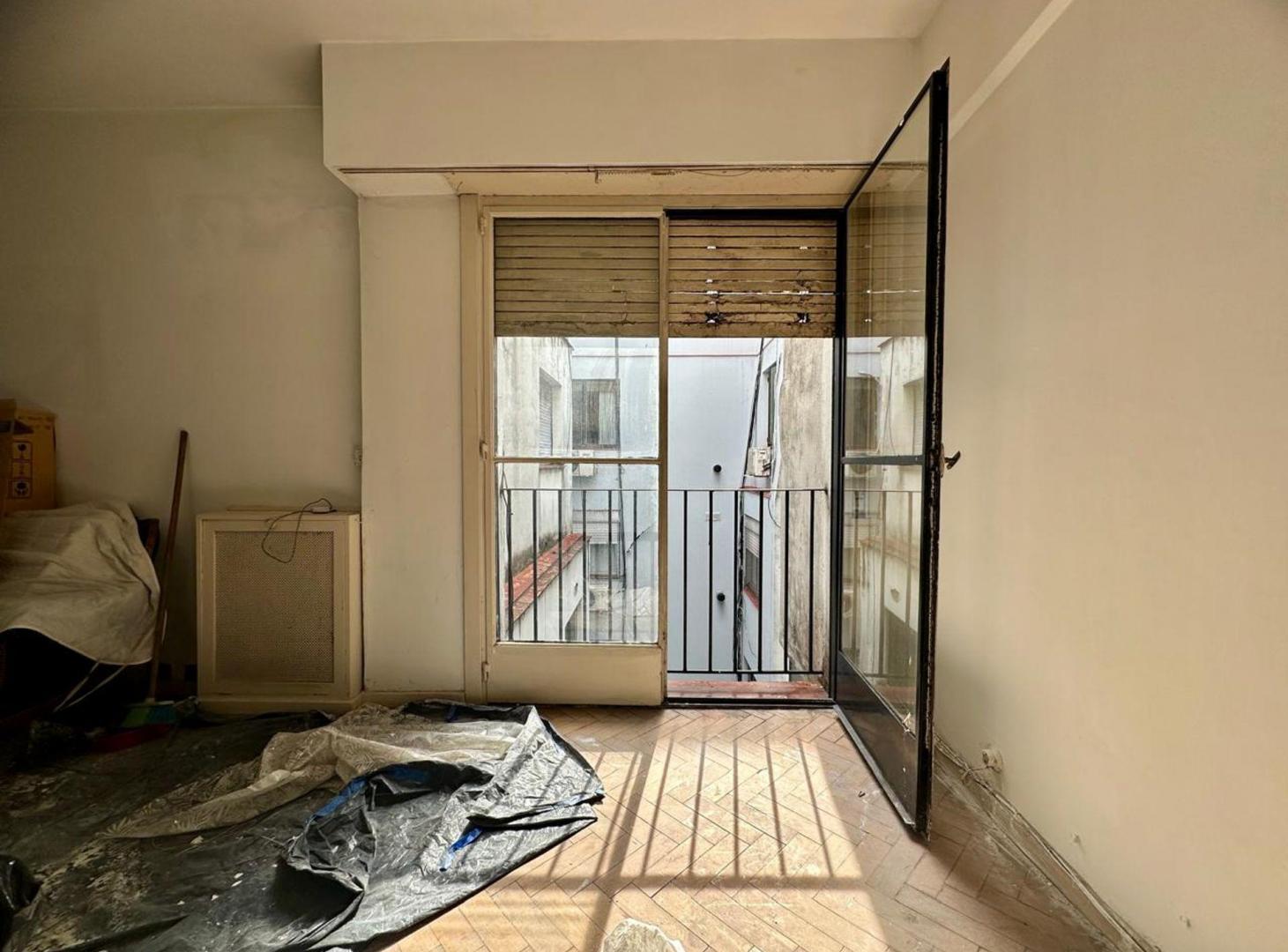 Foto de VENTA 3 AMBIENTES PARQUE CHACABUCO A RENOV. LUMIN., imagen 3