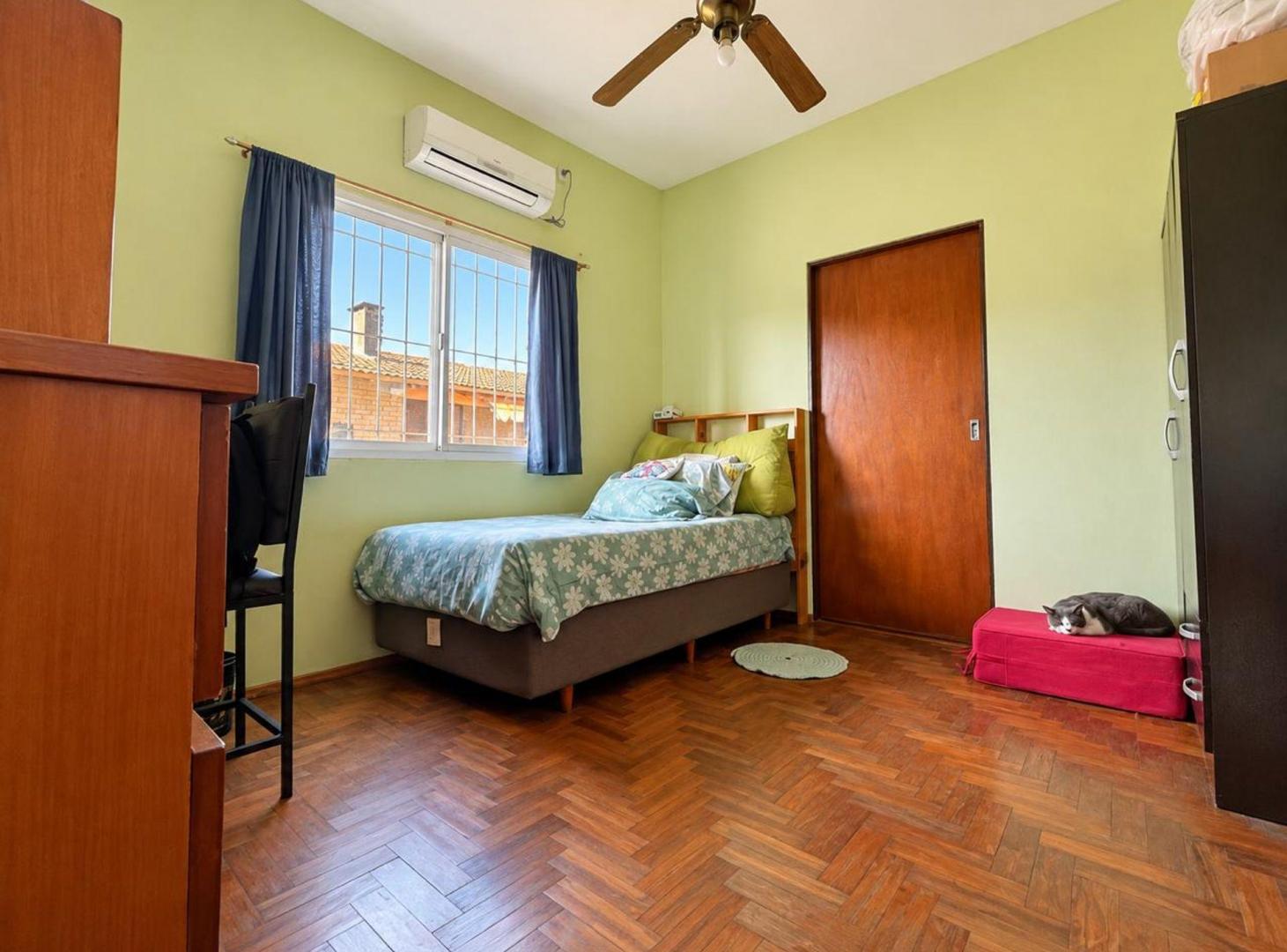 Foto de CASA VENTA 4 AMB, PILETA APTO CREDITO, imagen 3
