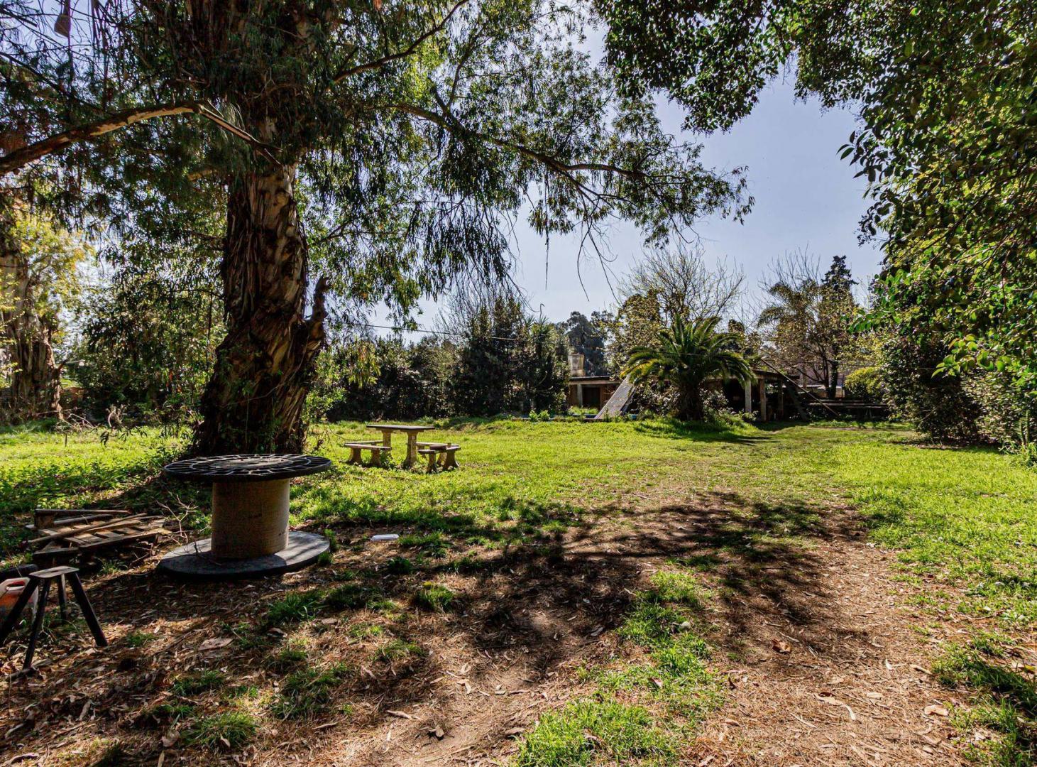 Foto de VENTA LOTE 1200 M2 EN PILAR, imagen 4