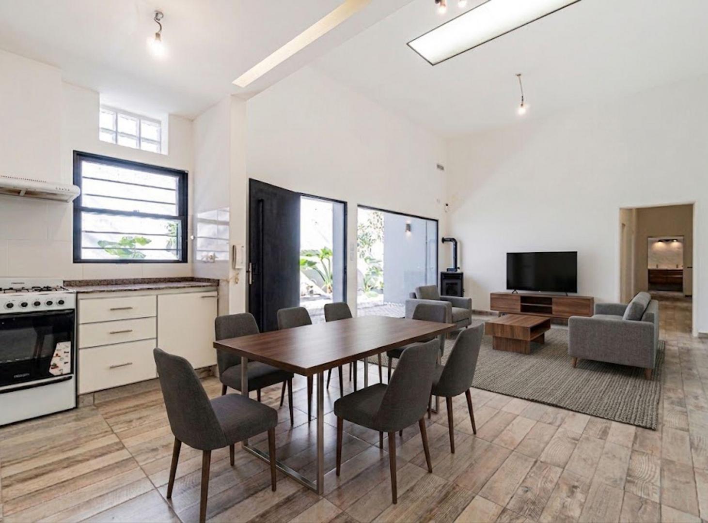 Foto de ALQ CASA 4 AMB LUMINOSA EN VILLA CRESPO CON PATIO, imagen 1