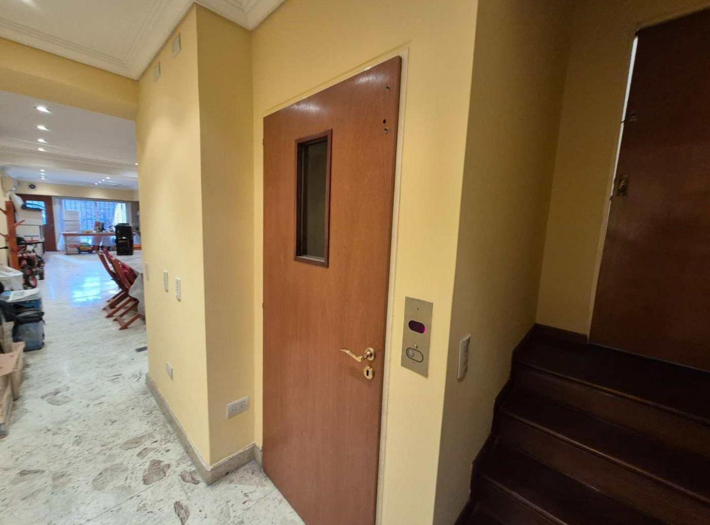 Foto de Ph tipo casa 8 ambientes cochera quincho piscina, imagen 5