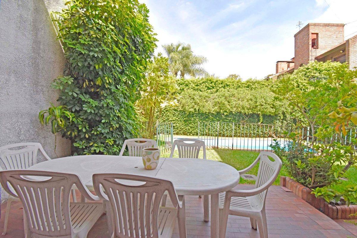Foto de Casa 5 Amb en Venta Florida B Roca con pileta, imagen 4