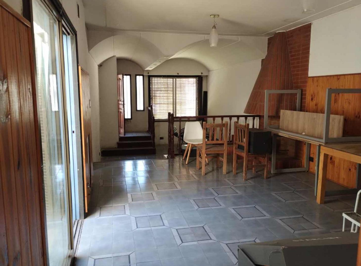 Foto de CASA LOTE PROPIO A RECICLAR EN SAAVEDRA, imagen 1