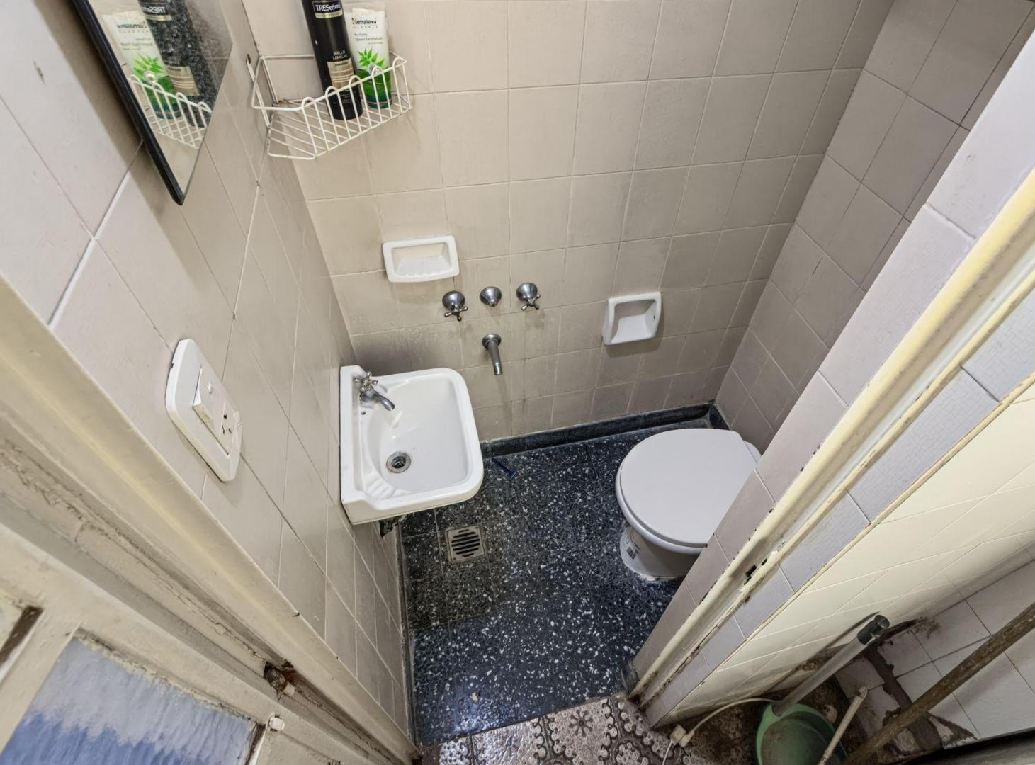 Foto de VENTA DPTO 4 AMB CON BALCÓN EN BANFIELD, imagen 4