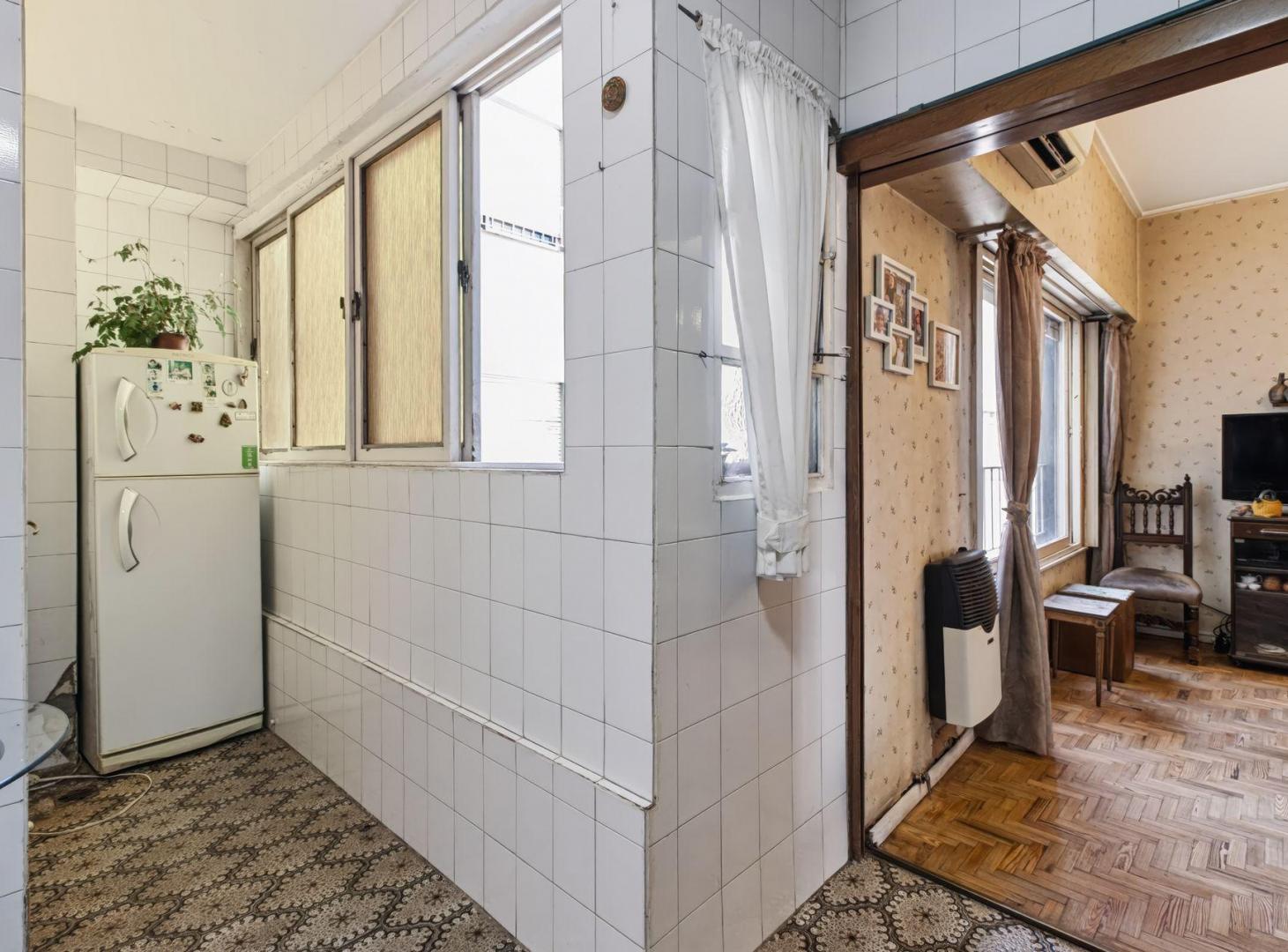 Foto de VENTA DPTO 4 AMB CON BALCÓN EN BANFIELD, imagen 3