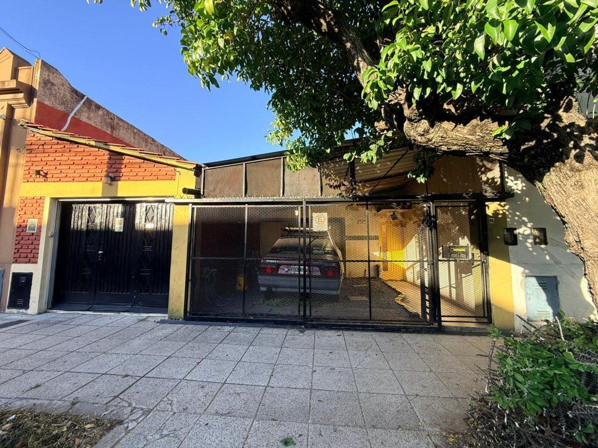 Foto de Venta Casa 5 Amb Villa Sarmiento Apto Crédito, imagen 3