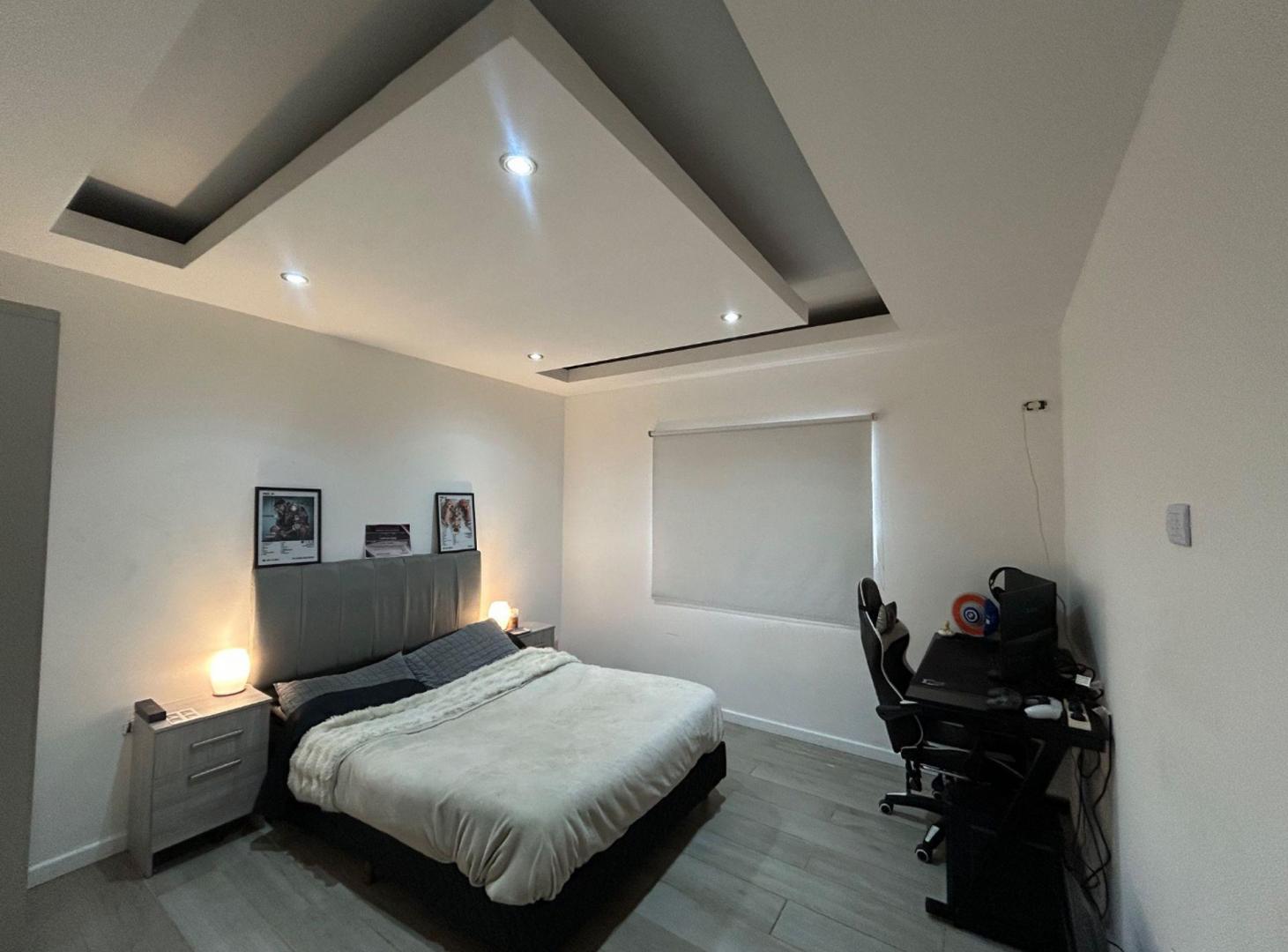 Foto de CASA 4 AMB. C/ COCHERA AMPLIA Y PILETA A ESTRENAR, imagen 4