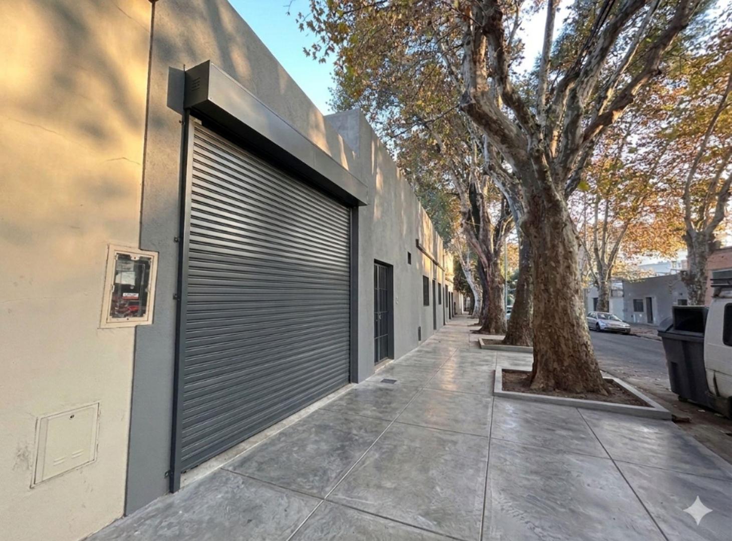 Foto de TERRENO EN VENTA CHACARITA- IDEAL FABRICA/DEPÓSITO, imagen 2