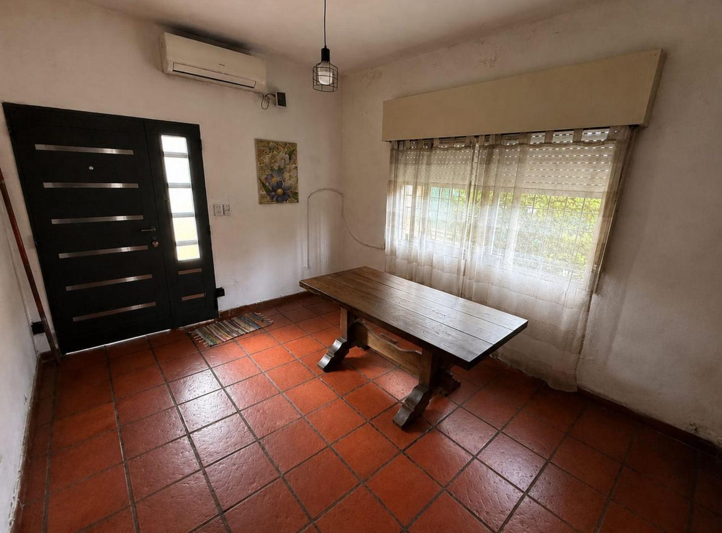 Foto de CASA 5 AMB. + DEPTO INDEPENDIENTE MORENO CENTRO, imagen 2