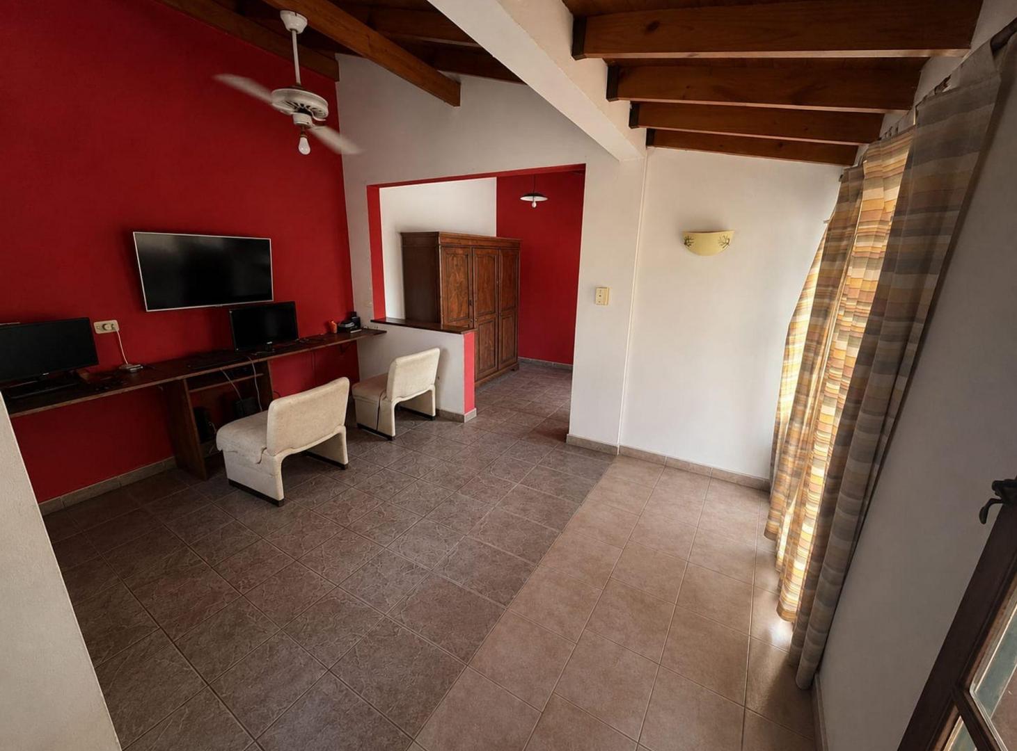 Foto de CASA 5 AMB. + DEPTO INDEPENDIENTE MORENO CENTRO, imagen 4