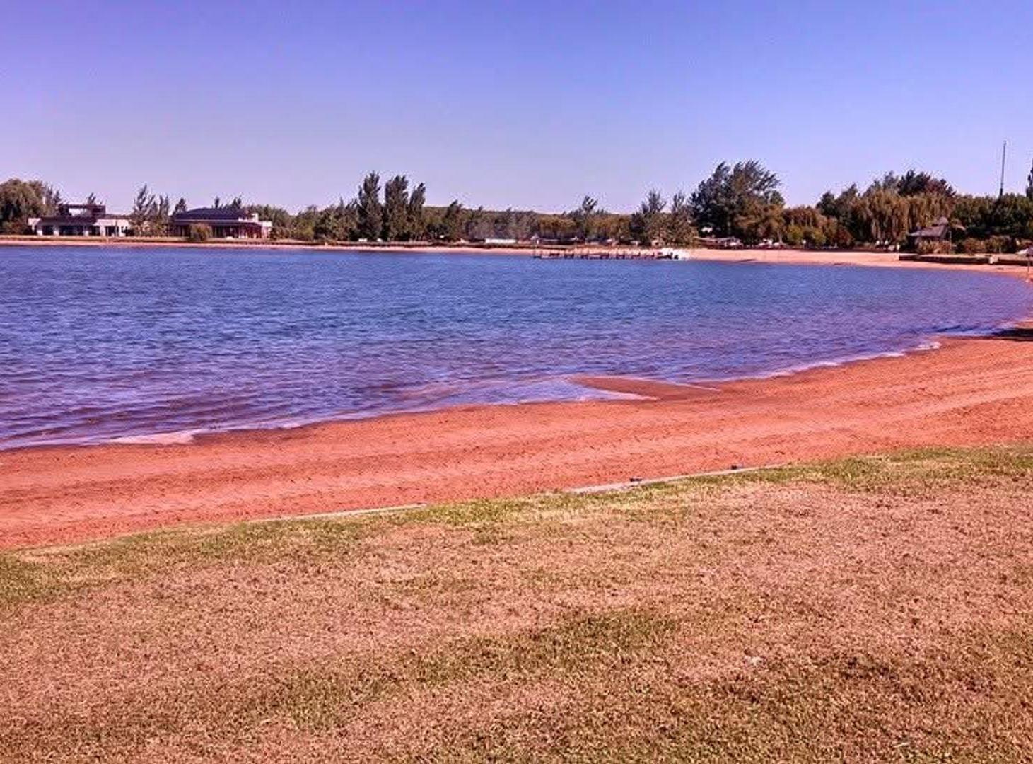Foto de ISLA DEL ESTE LOTE CON 35M DE FRENTE AL CANAL, imagen 4