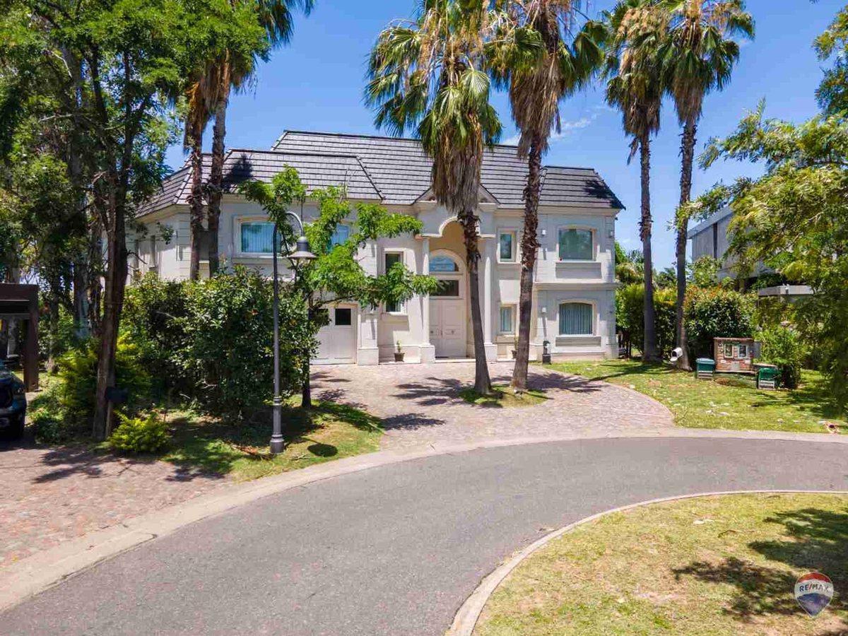 Foto de Venta Casa al lago en Castores Nordelta, imagen 3