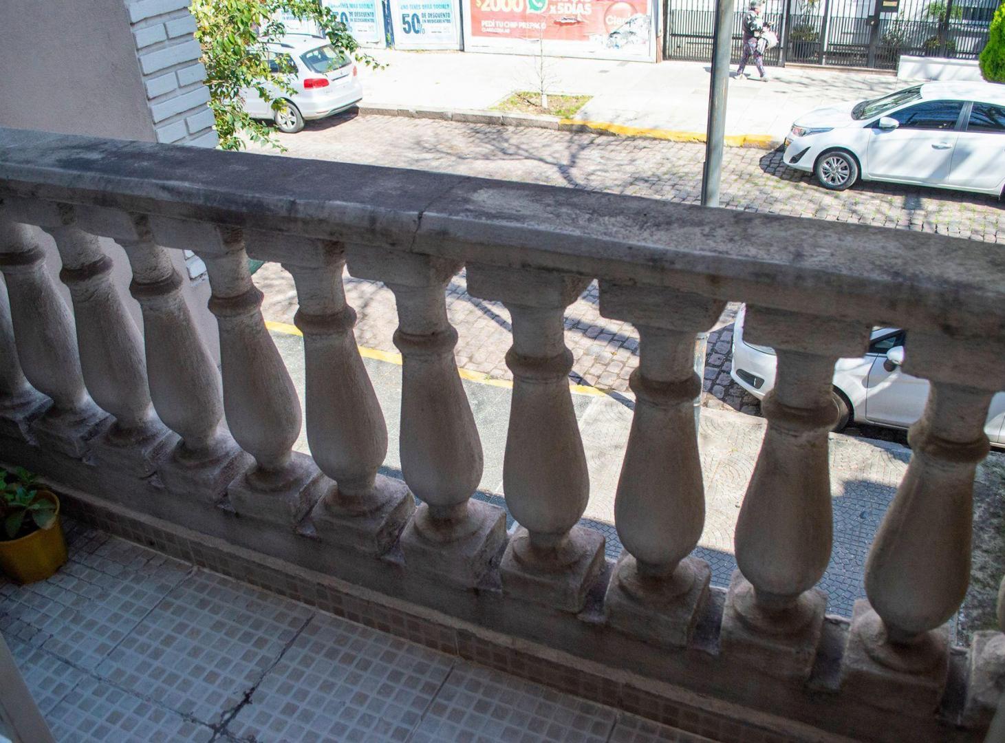 Foto de DUPLEX 3 AMBIENTES VENTA URQUIZA PATIO BALCON, imagen 2