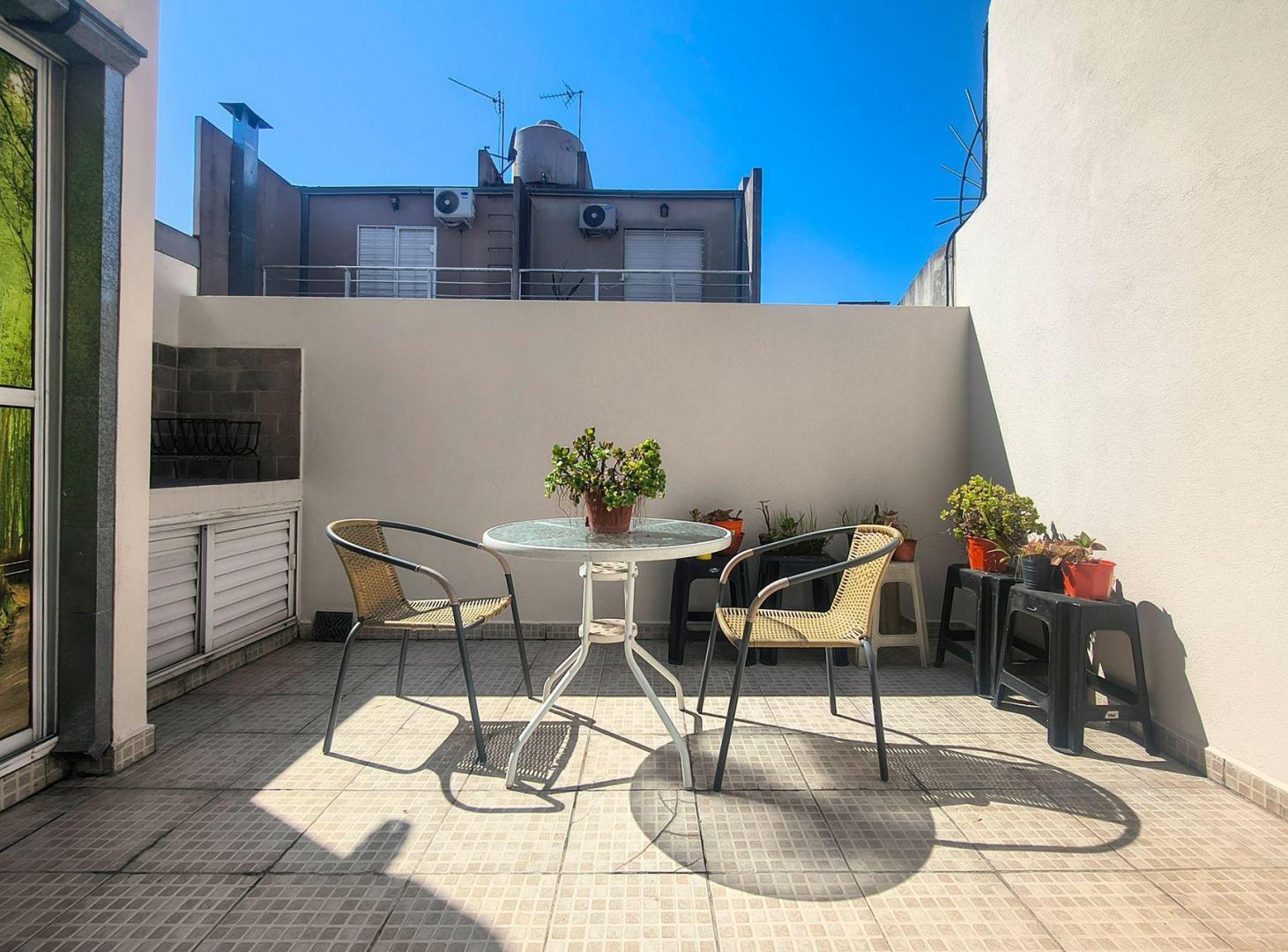 Foto de DUPLEX 3 AMBIENTES VENTA URQUIZA PATIO BALCON, imagen 4