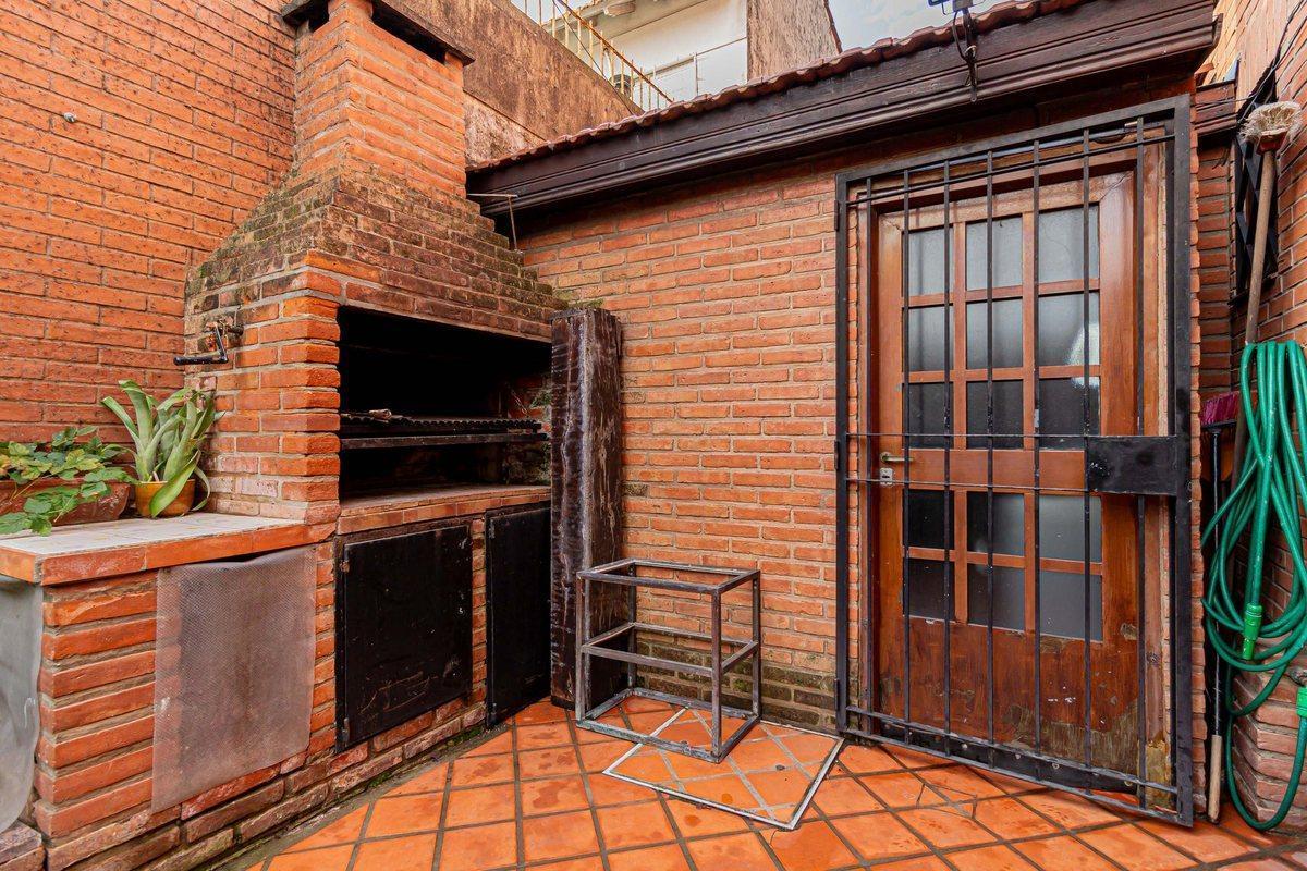 Foto de VENTA CASA 5 AMB TEMPERLEY CON PATIO DOS COCHERAS, imagen 1