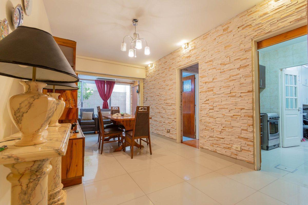 Foto de DEPTO TIPO PH EN PB VENTA 2 AMB V GRAL MITRE PATIO, imagen 5