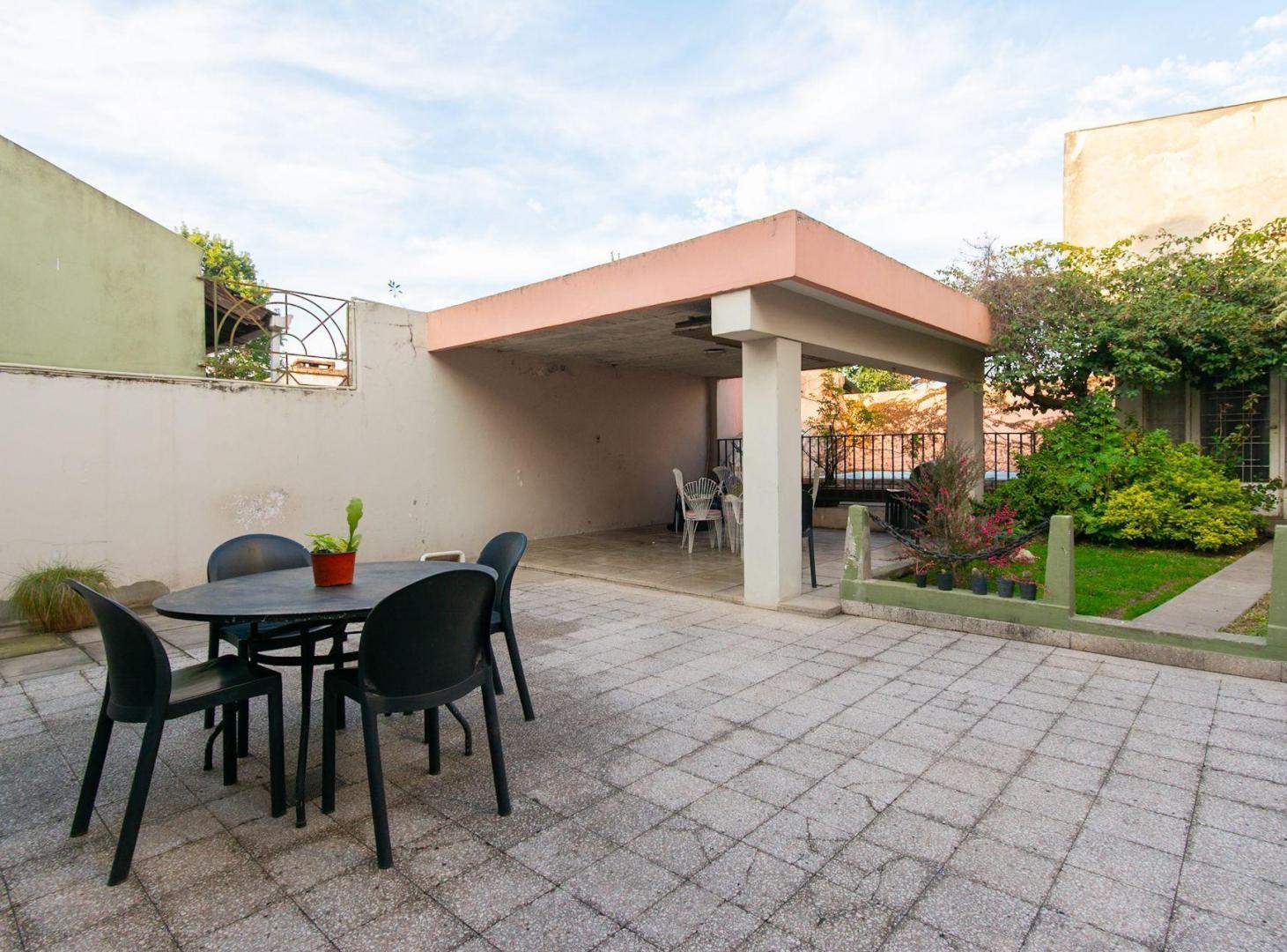 Foto de CASA 4 AMBIENTES EN VENTA EL PALOMAR CON PILETA, imagen 2