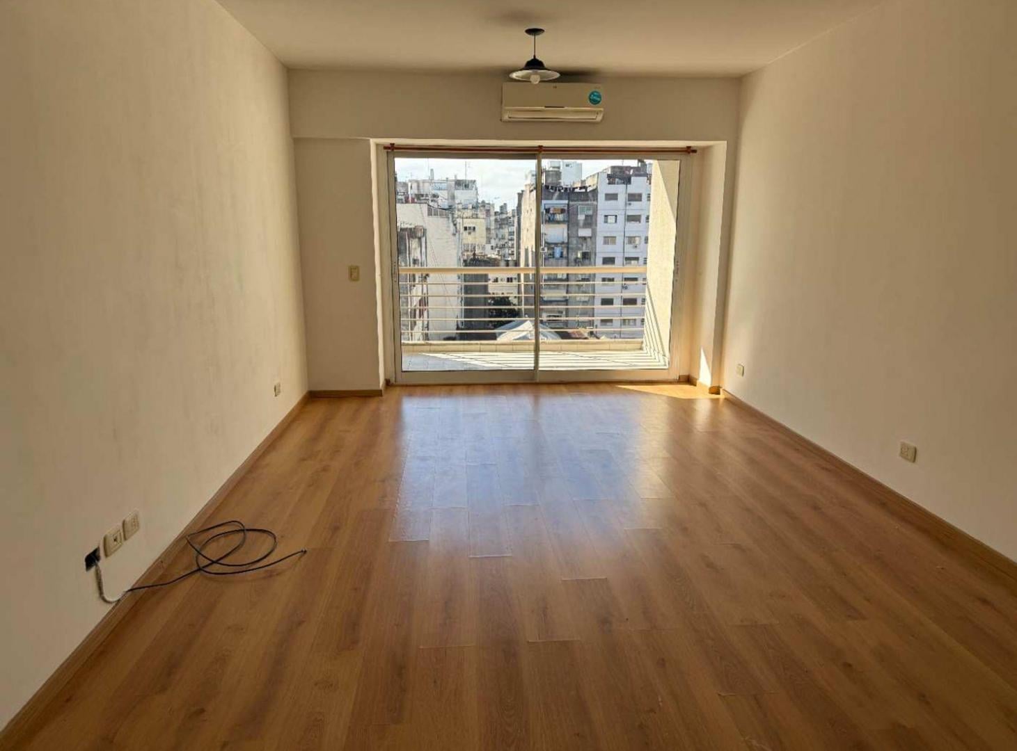 Foto de Alquiler un ambiente Balvanera balcon Pileta Gym, imagen 5