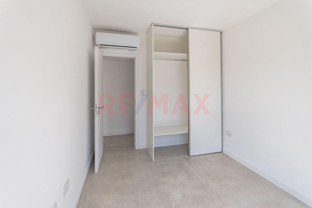 Foto de VENTA DEPTO 4 AMB ESCOBAR CON COCHERA, imagen 3