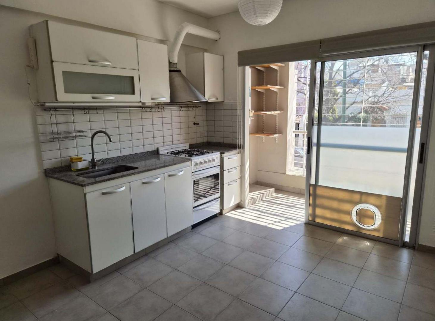 Foto de 2 ambientes alquiler con balcon Villa Pueyrredon, imagen 5