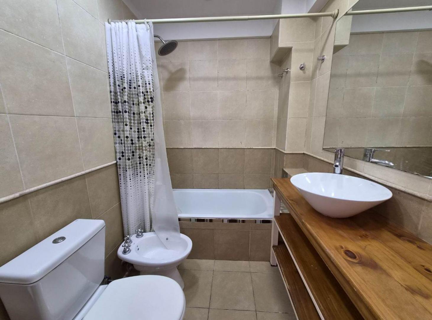 Foto de 2 ambientes alquiler con balcon Villa Pueyrredon, imagen 4