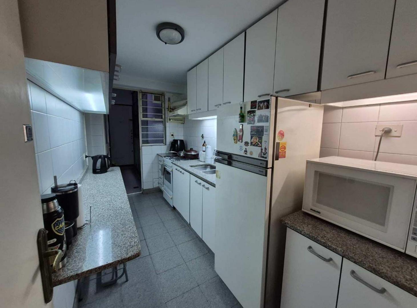 Foto de Alquiler dto. 4 ambientes c/ dependencia, imagen 1
