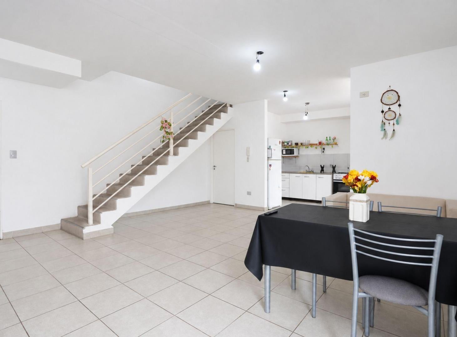 Foto de VENTA DUPLEX 3 AMBIENTES CON BALCON EN CHACARITA, imagen 4