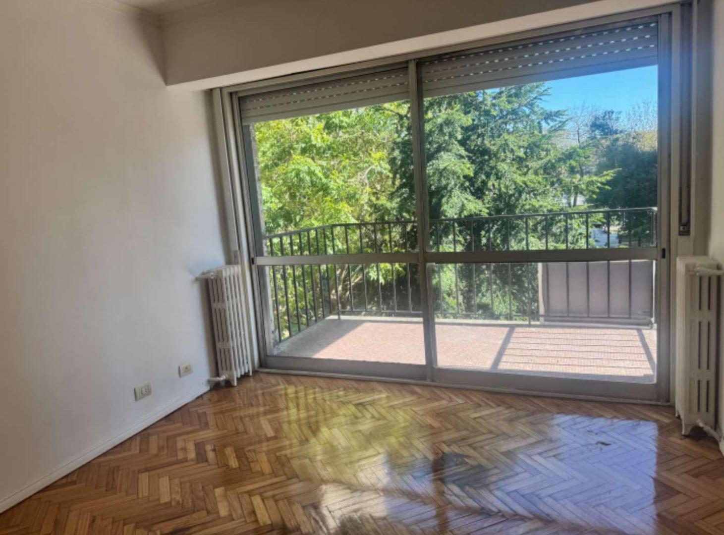 Foto de Venta 4 Amb con cochera todo sol, imagen 1
