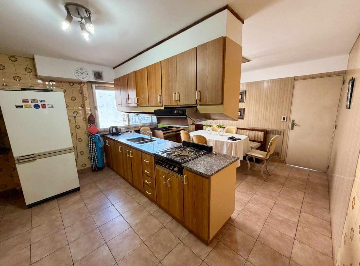 Foto de Venta 4 Amb + dep.serv + Cochera/ Barrio Norte, imagen 3