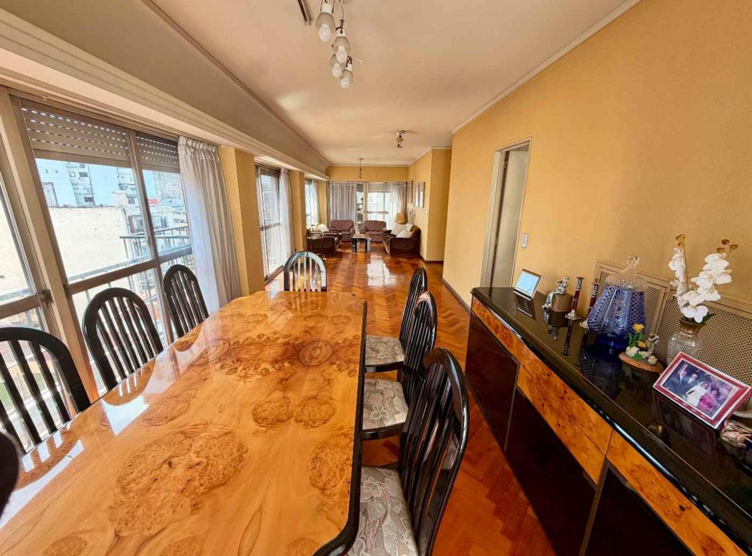 Foto de Venta 4 Amb + dep.serv + Cochera/ Barrio Norte, imagen 2