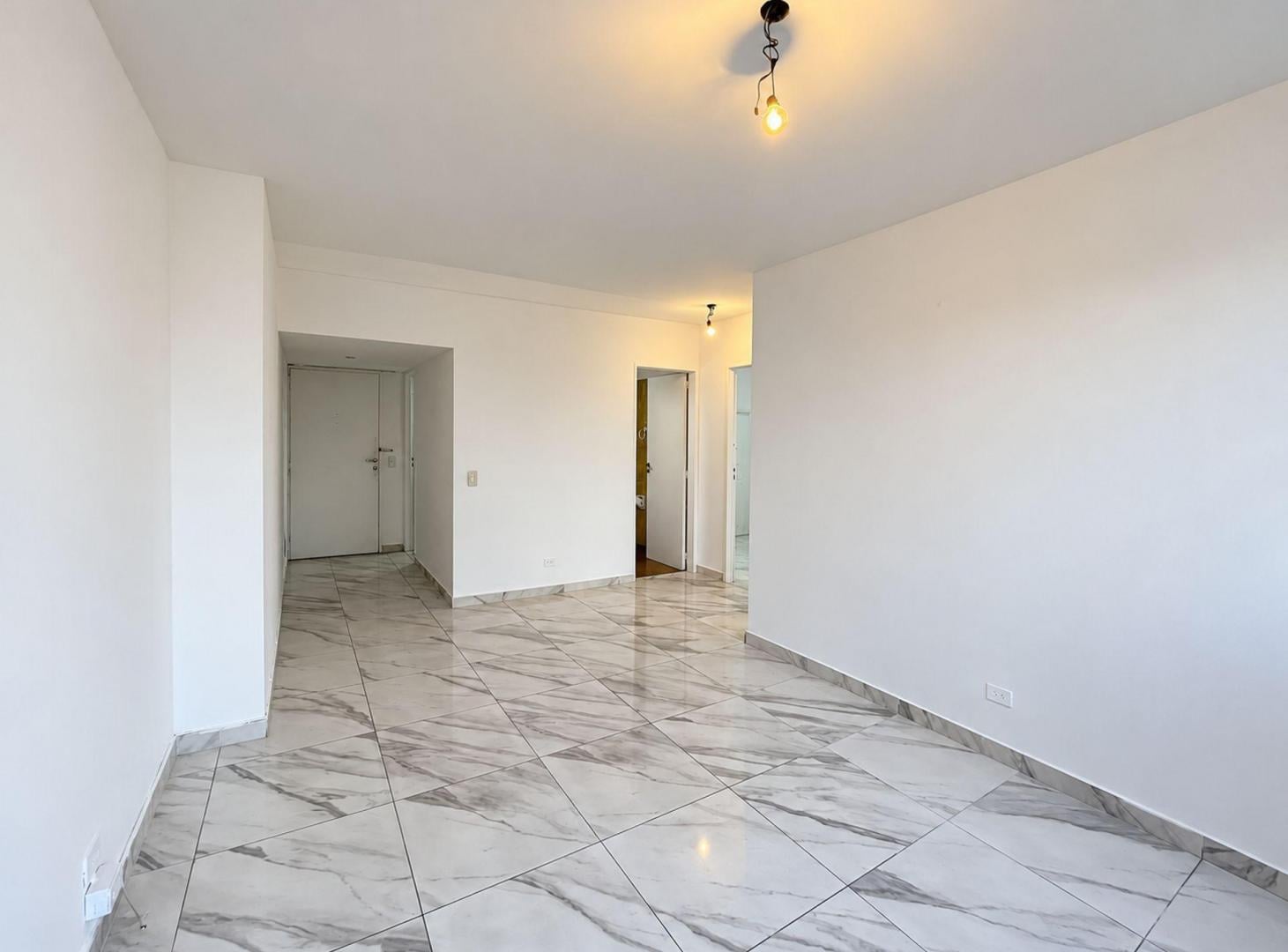 Foto de Departamento 3 amb Venta San Nicolás Piso Alto, imagen 2