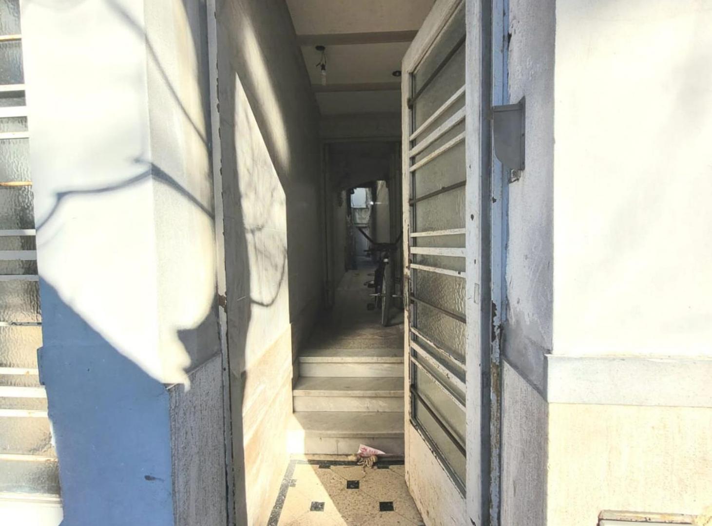 Foto de Venta Vivienda Multifamiliar A RECICLAR, imagen 3
