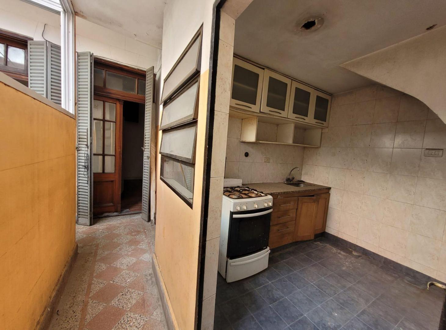 Foto de Venta Vivienda Multifamiliar A RECICLAR, imagen 2