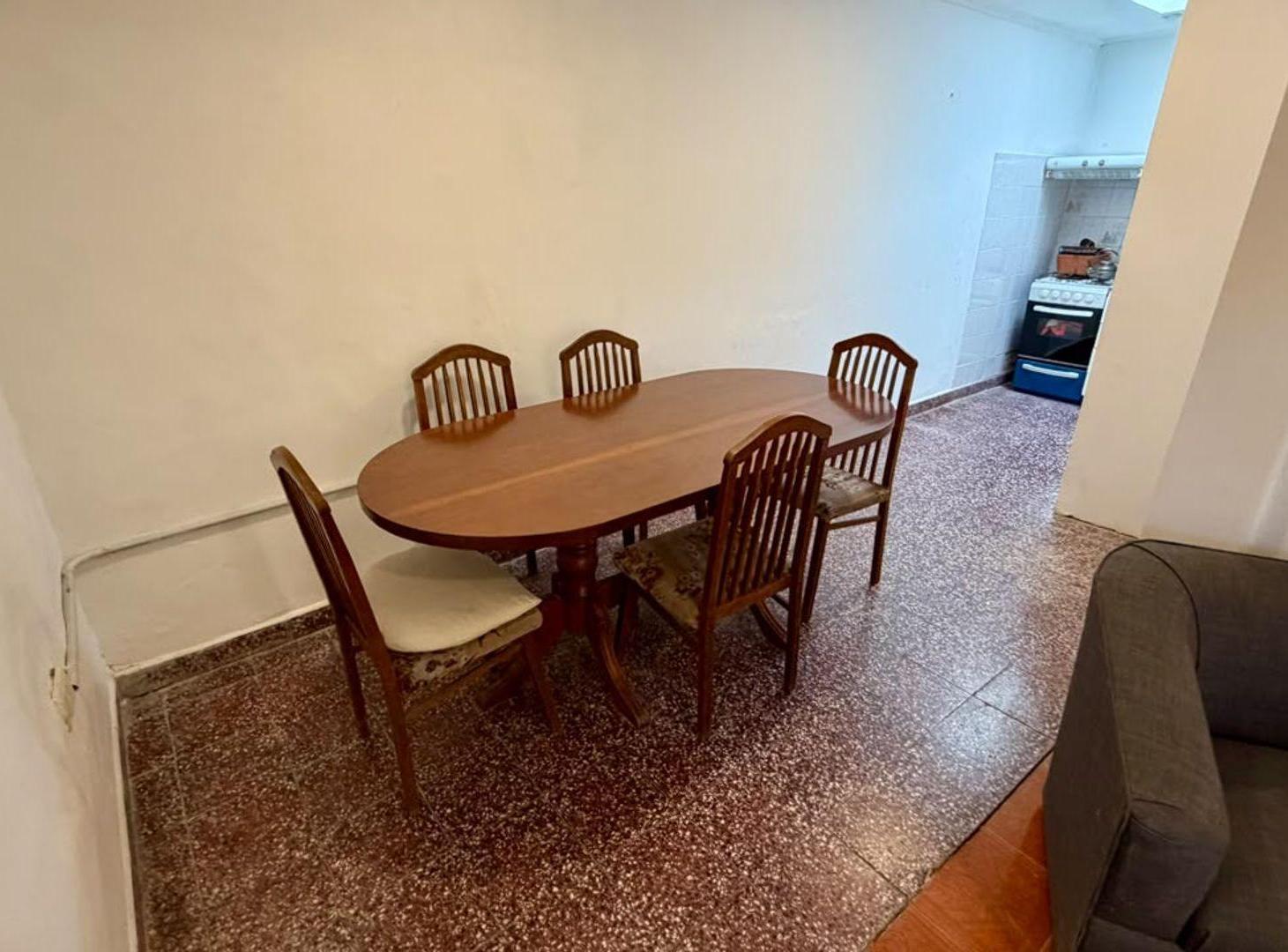 Foto de PH 3 AMBIENTES VENTA LANUS ESTE PLANTA BAJA PATI0, imagen 5