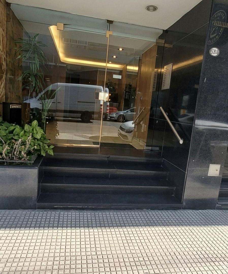 Foto de VENTA DEPARTAMENTO DE 4 AMB AL FRENTE CON COCHERA, imagen 1
