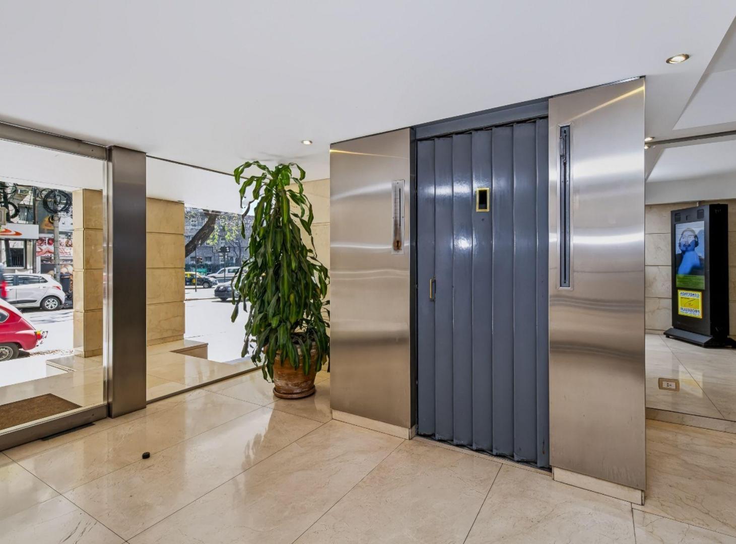 Foto de Venta Depto 4 Ambientes Palermo Balcon y Cochera, imagen 3
