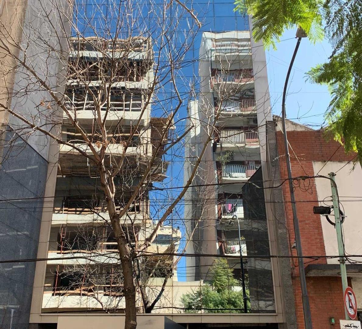 Foto de VENTA OFICINA RECOLETA PISO COMPLETO LUMINOSA, imagen 3