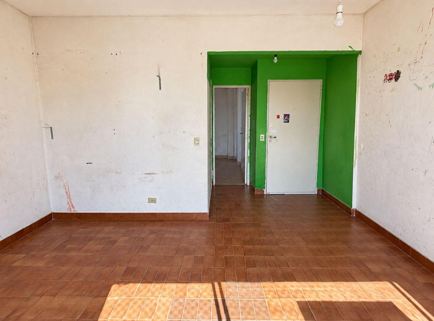 Foto de VENTA DEPARTAMENTO 2 AMBIENTES A RECICLAR BELGRANO, imagen 1