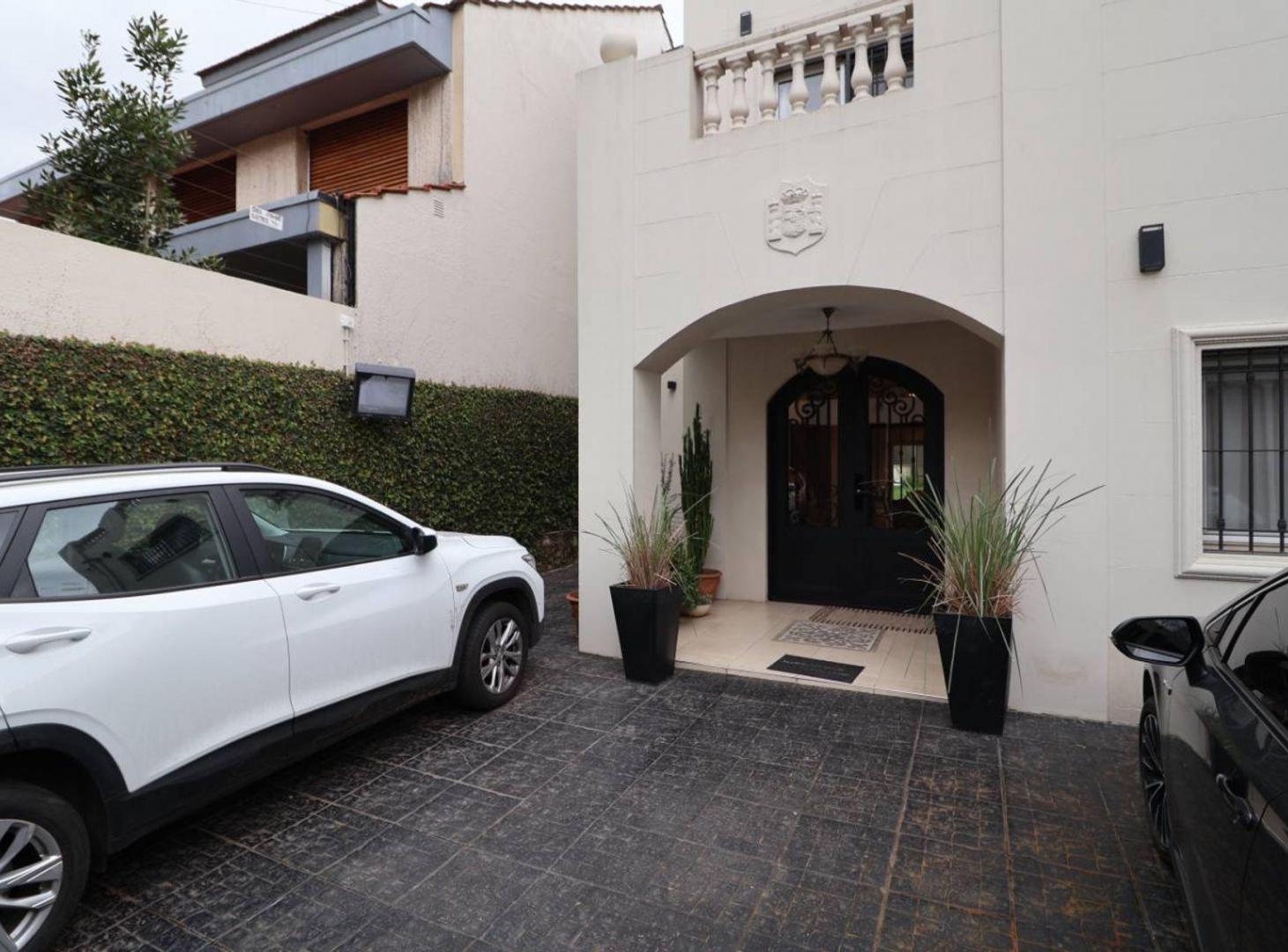 Foto de Casa en venta Vicente López con Pileta Quincho, imagen 5