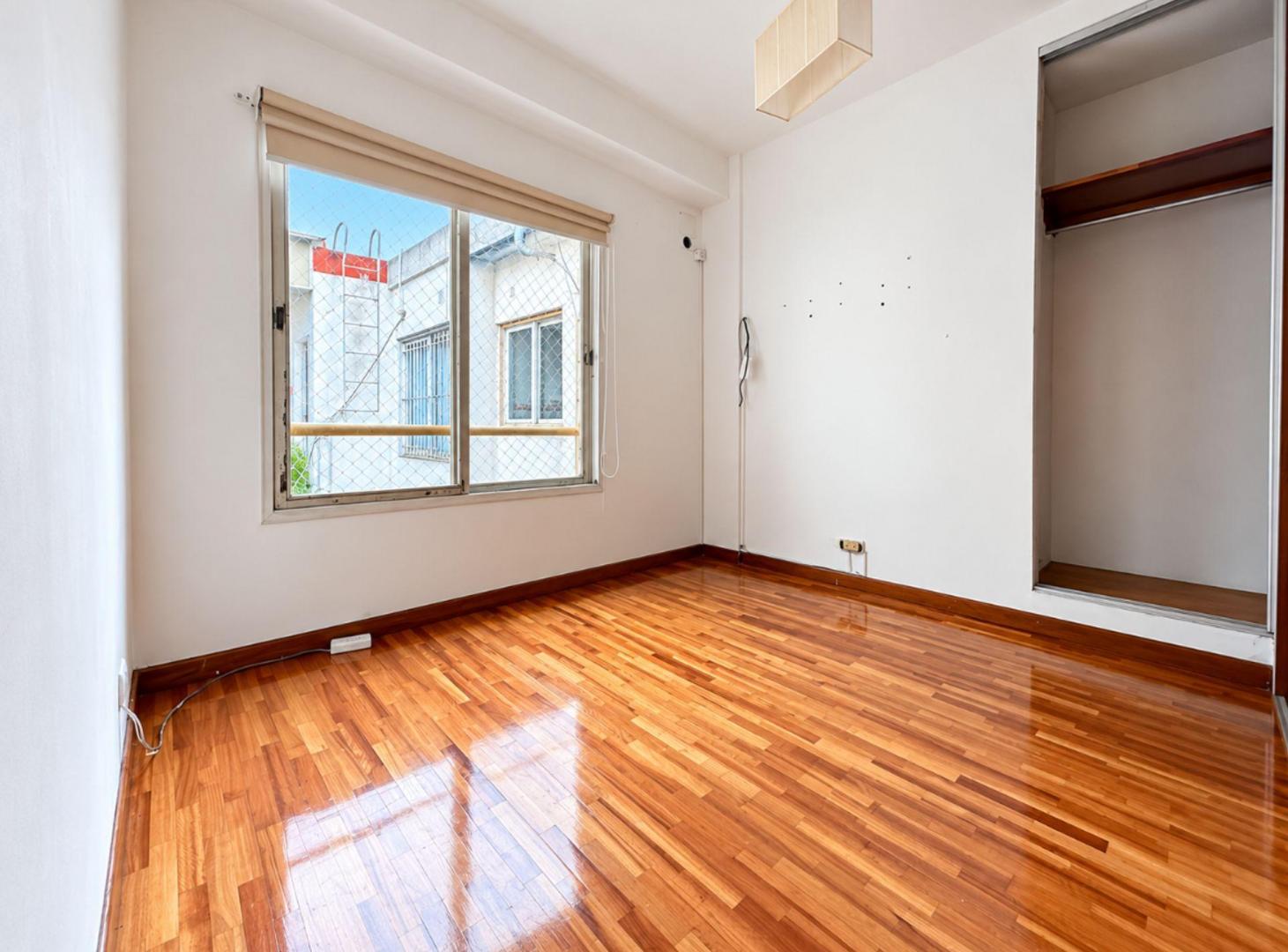 Foto de VENTA DEPARTAMENTO 3 AMB VILLA GRAL MITRE LUMINOSO, imagen 1