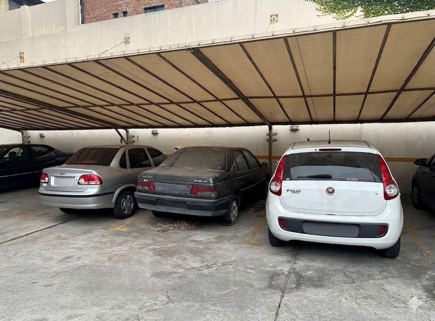 Foto de Venta De Cochera Fija Flores, imagen 3