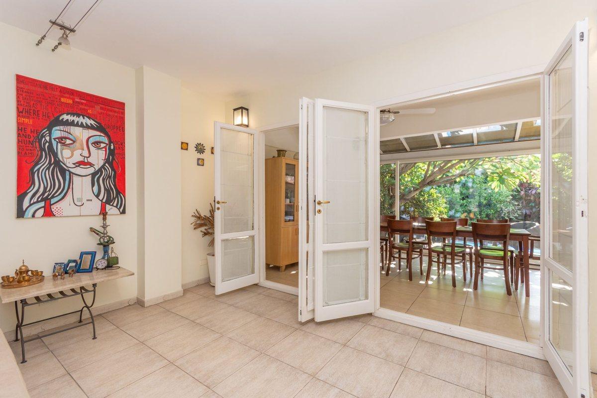 Foto de VENTA CASA LOTE PROPIO 6 AMB COLEGIALES JARDIN, imagen 2