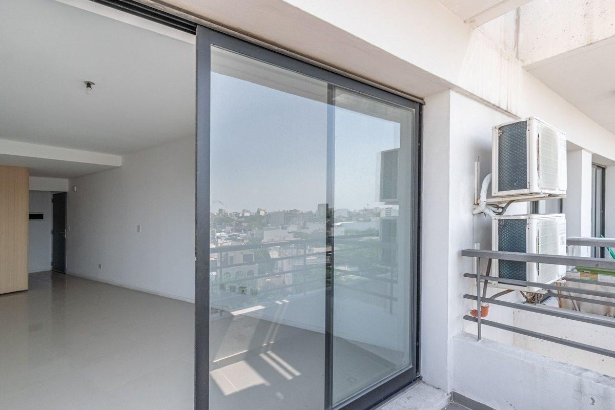 Foto de Monoambiente con balcón y cochera Villa Urquiza, imagen 2