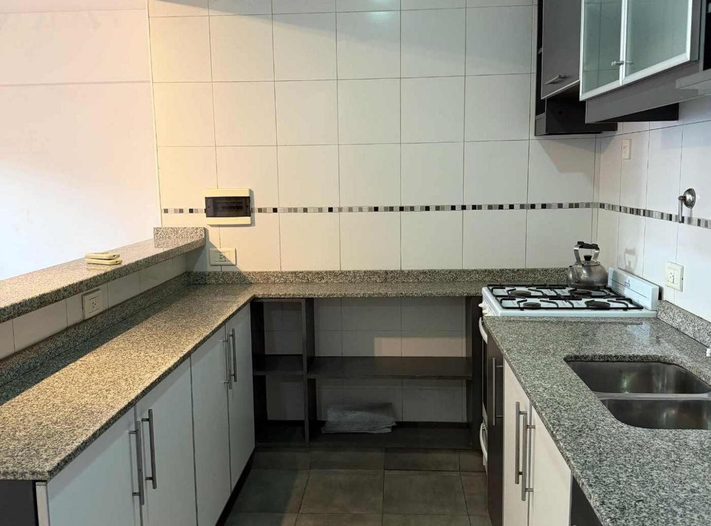 Foto de Venta Depto 2 amb en Palermo con balcon y cochera, imagen 4